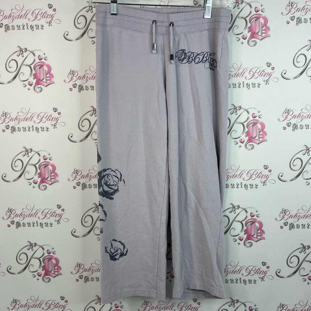 Bcbg pants cropped capris tattoo style y2k Gray Sweatpants with Floral Design